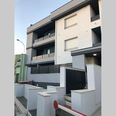 Nuovo Appartamento Elegante,Curato Nei Dettagli Decimomannu Exterior foto